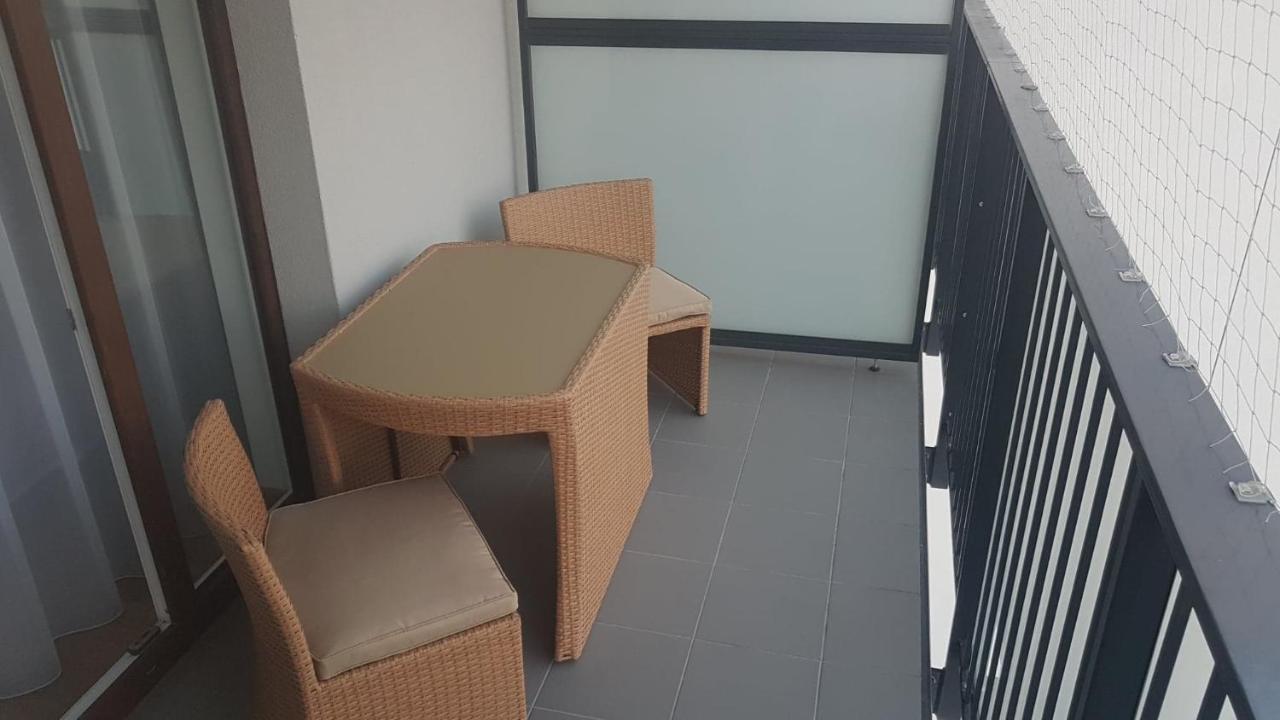Apartament W Warszawie Dedykowany Parking Podziemny W Cenie, Wifi, Blisko Centrum New Apartment In Warsaw Finished To A High Specification Fitted Out To A High Standard On The 7Th Floor, Wifi, Underground Parking Price Included מראה חיצוני תמונה
